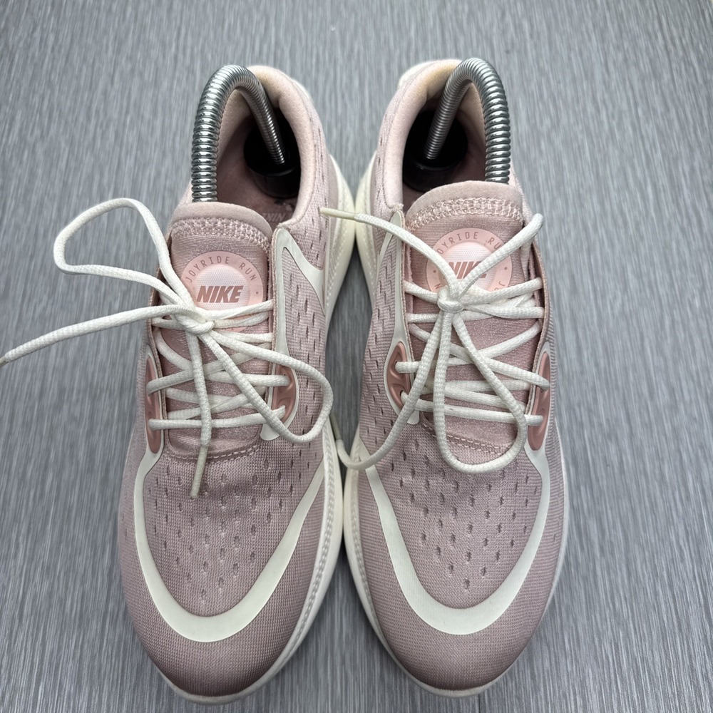 Nike Joyride Run Flyknit Women's Running Shoes Pink White Cushioned Size 8 - Picture 3 of 9